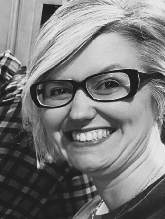 Wendy Mazur Headshot Out Teach