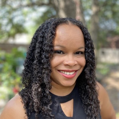 Natalie headshot-crop